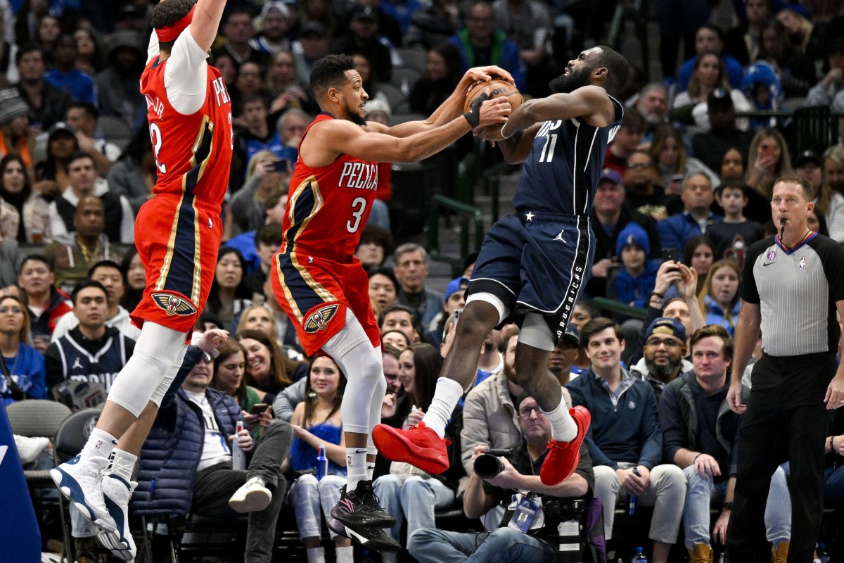 CJ McCollum Defends